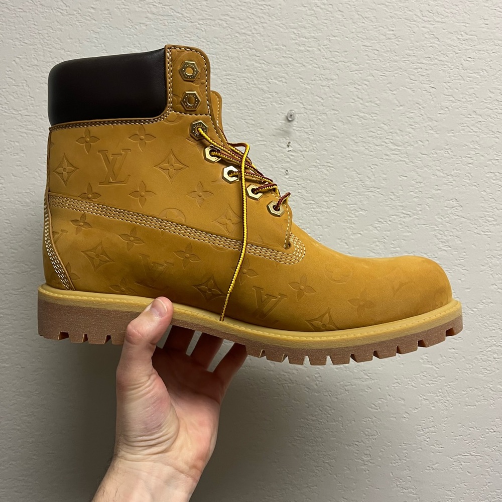Louis Vuitton X Timberland Boots - Picture 7 of 15